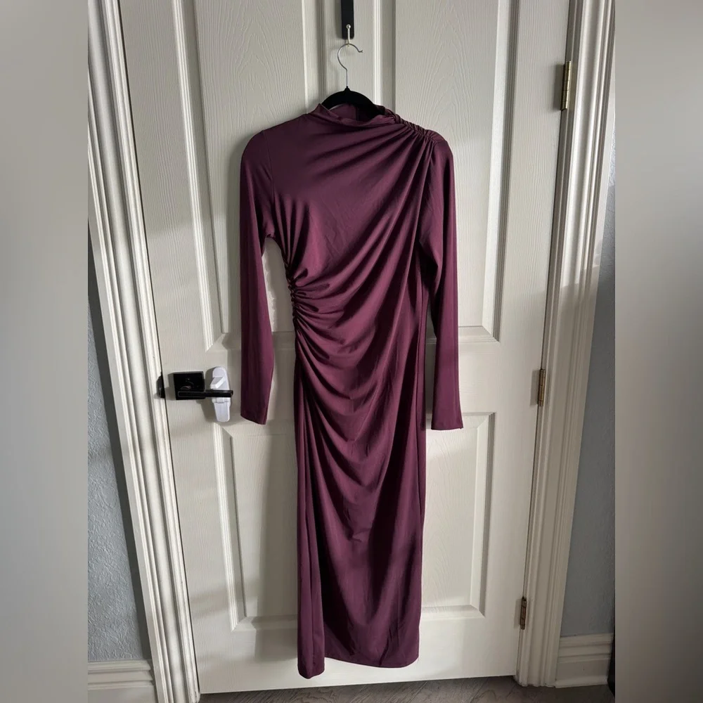 Zara Long Sleeve Dress - Picture 2 of 8